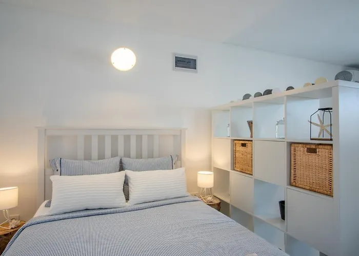 Apartament A White Cliffside